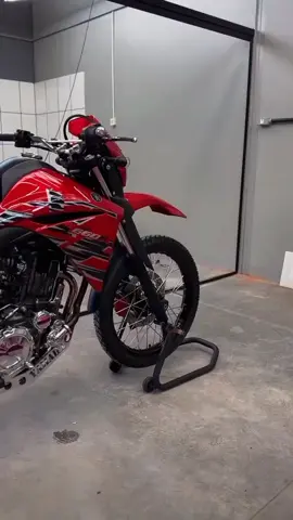 Cuidar da nave faz parte do processo. Tá brilhando ou não? ✨ #funk #xt660 #fy