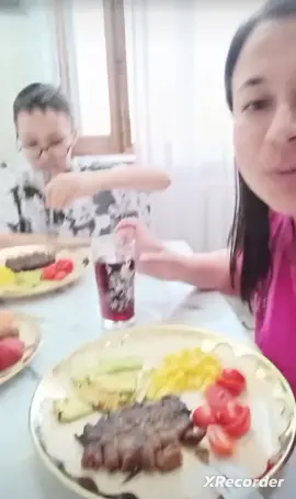 шашлык ВКУСНЫЙ?  Да ВкУсНыЙ