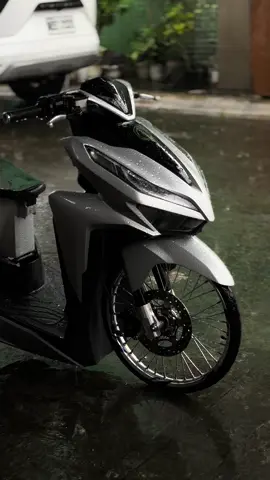 Cam settings to low exposure 🌧️☔️ #click125i #foryou #fyp 