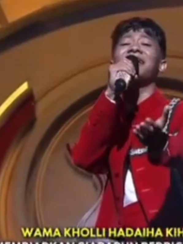 PENAMPILAN ROBY  NYANYI YA RAYT #fyppppppppppppppppppppppp 