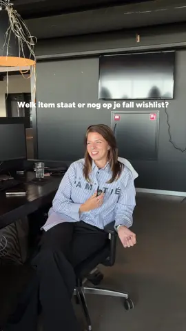 Fall is calling 🍂 Welk item staat er op jouw wishlist?🛍️  #Omoda #FallWishlist #FallFashion