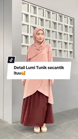 ✨ Udah punya banyak warna tapi masih bingung mix & match? ✨ Nggak usah khawatir, karena ada Lumi Tunic Walnut & Lumi Skirt Mahogany yang bisa bikin look kamu kalem tapi tetap classy😋 Perpaduan nuansa earth tone ini juga gampang banget dipadukan dengan hijab warna apapun, jadi selalu aman buat segala occasion🤎 Kasih rate dong untuk mix & match warna ini, menurut kamu 1–10 berapa nih? 😆 #hijaboutfit #HijabFashion #hayna #haynahijab #tunik  