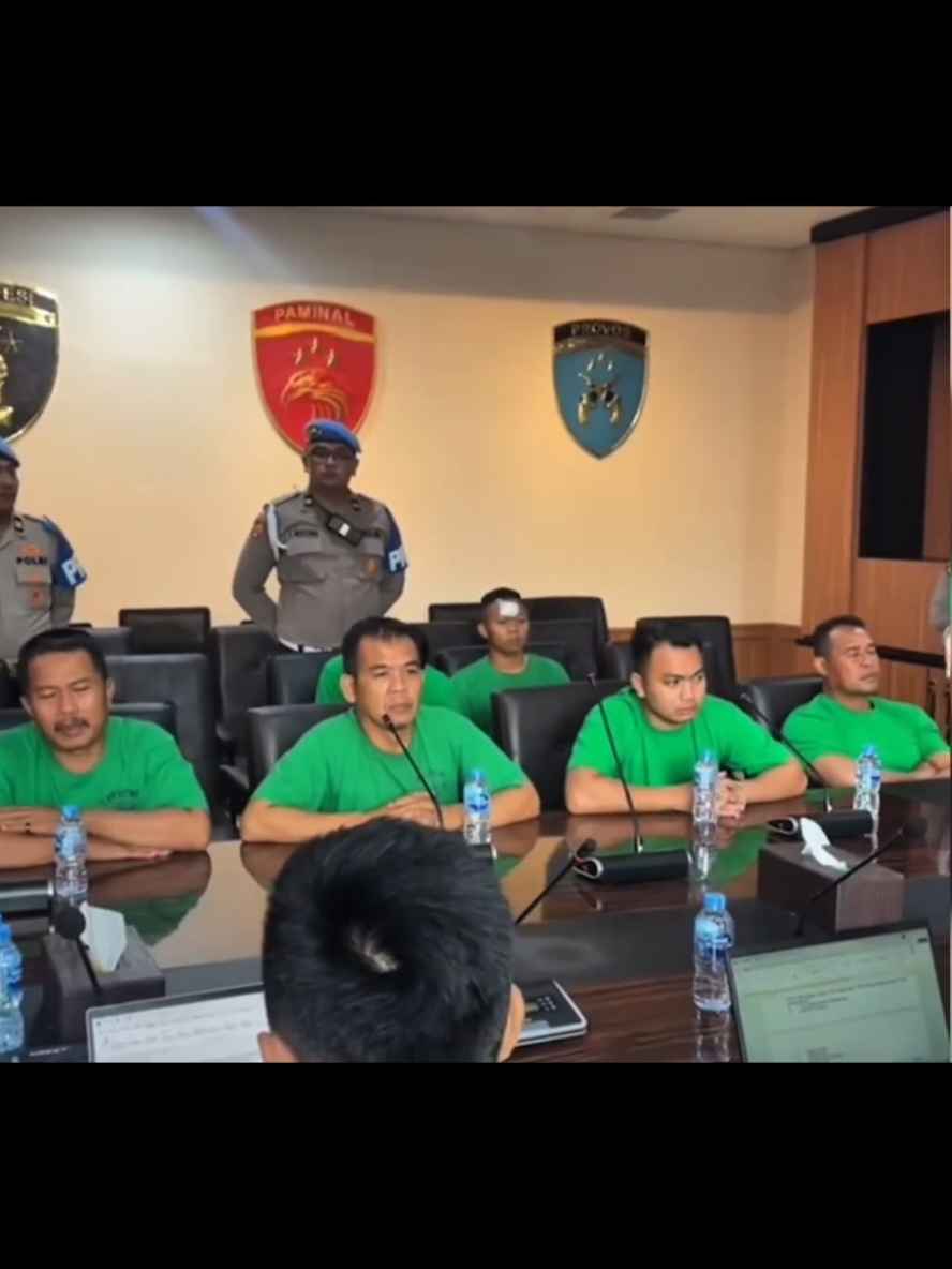 Divisi Propam Polri periksa 7 anggota Brimob Pelindas  Affan Kurniawan 🎥 YouTube Antara News #ojol #affankurniawan #brimob #polisi #demo 