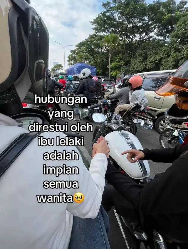 Punya cowo yang kecintann + ortu cowo yang kecintaan ke kita itu juga merupakan privilege yang gak ternilai harganya.🫶🏻