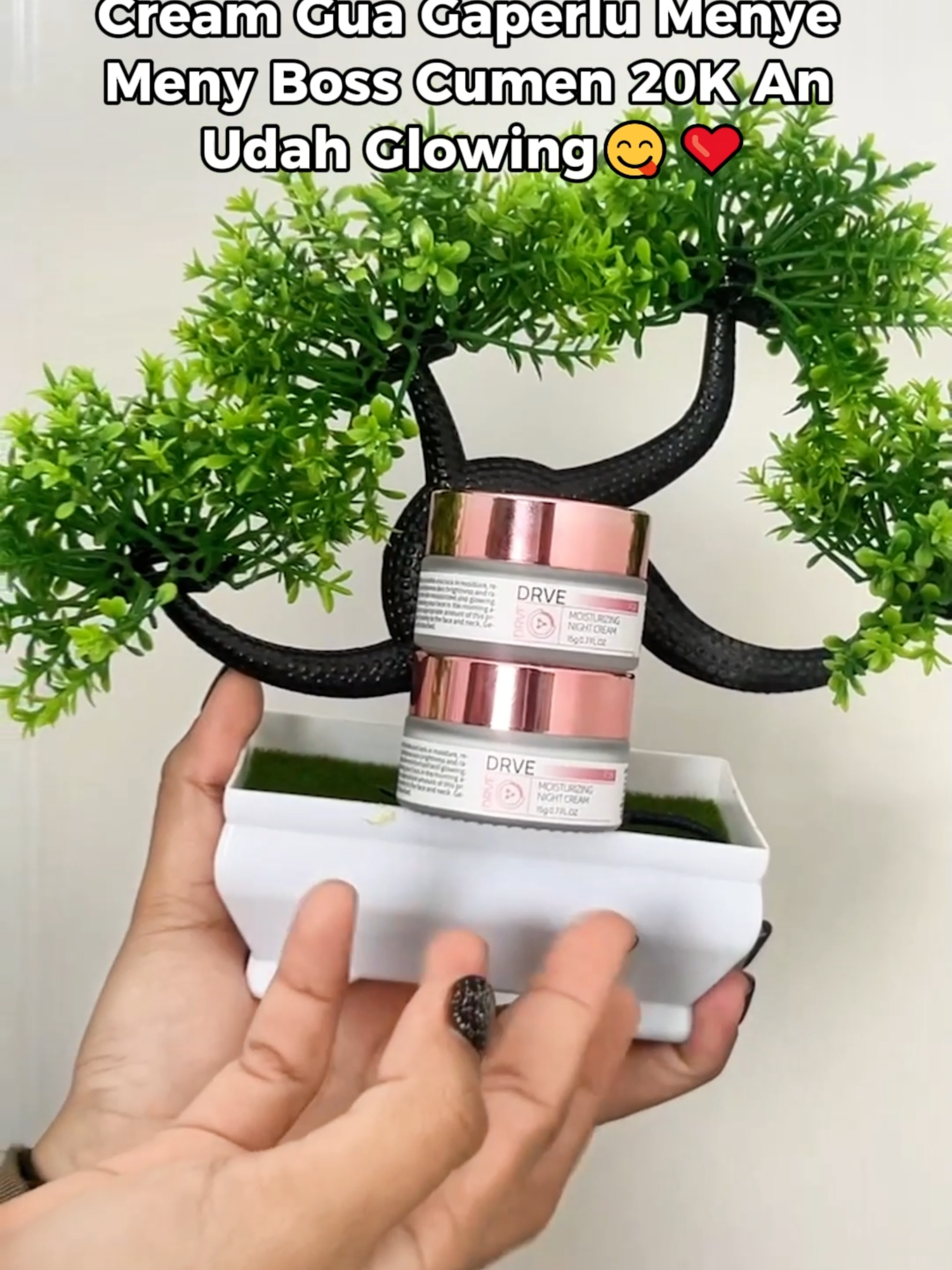 night cream drve membantu kulit kamu jadi sehat sepanjang harii🥰🥰#skincaretips #skincareehacks #cantikalami #healthyskin #kulitcerah #kulitglowing #kulitlembap #skincareviral #viralllllll #bumilbusuiaman🥰 #bpom✅ #glassskin #foryourbeauty #drve #fypppp #paydaysale #promo #drveskincare #nightcream #brightening