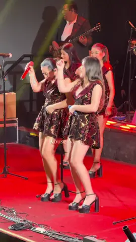 Bailecito de MILAGROS DÍAZ & ANA LUCÍA 😍🤩 #corazonserrano #viralreels #fyp #parati #viral 