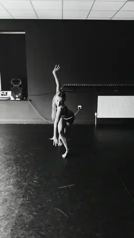 SKYLA ROSE ✨ U14 CHAMP💫☁️ #theprestigedanceco #slowdancer #dancer 