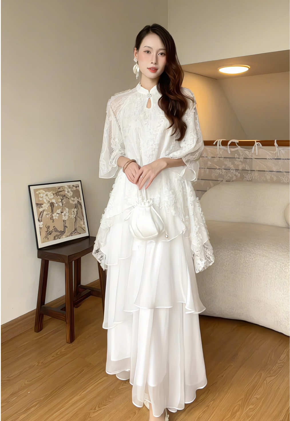 Diễm Hoa Set – nét đẹp thanh thuần như đóa hoa nở rộ trong tĩnh lặng, nhẹ nhàng mà cao quý ▫️Chất liệu: Ren lưới đính hoa 3D và chân váy tơ mềm mịn mát nhẹ bay —————  𝐋𝐀.𝐍𝐀 - charismatic in every yard of cloth.                                     #aodailana #LANADesign #AodaiCollection #aodaithietke 