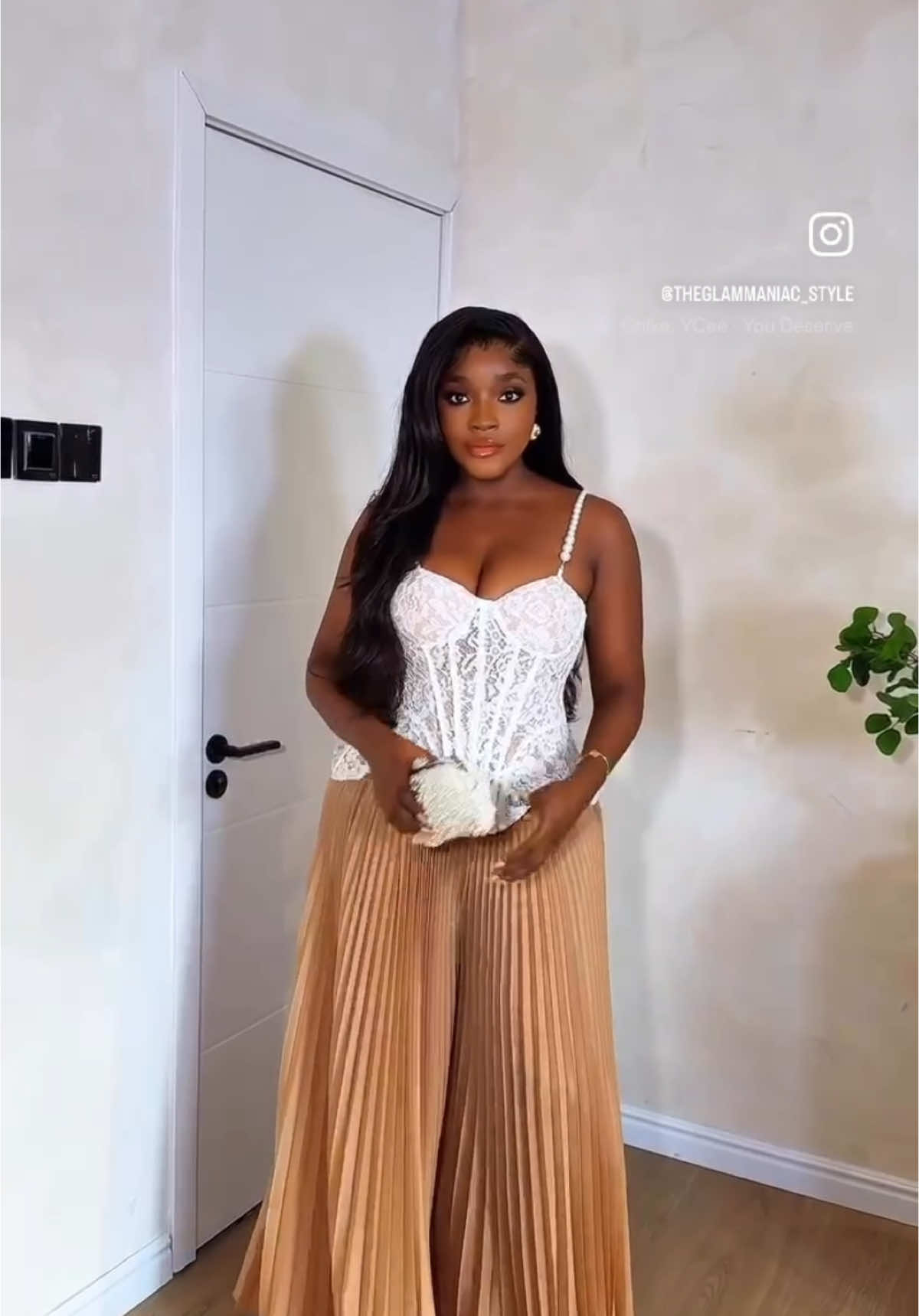 Classy, beautiful and chic date night outfit for my super gorgeous ladies.  #outfit #outfitideas #dress #twopiece #OOTD #fitcheck #datenightoutfit #gambian_tiktok🇬🇲🇬🇲 