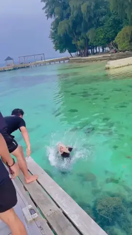 Terjun😂 #jakarta #pulauseribu #pulauharapan #demo #viral