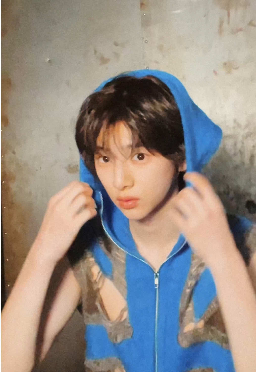 inside #JUHOON's photo booth 📷 COLOR OUTSIDE THE LINES Concept Photo 'Scene 4' Behind #CORTIS #코르티스