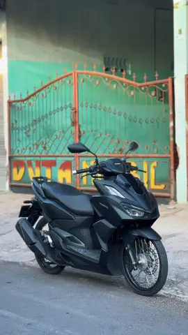 tipis-tipis 🗿 #vario160 #ring17jarijari #vario160jariring17abs #fypシ゚viral🖤tiktok #sinimatik 