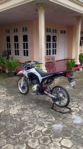 My name is :Leona_ From : Gedangan Malang selatan Mode : Surex style .(supermotoherexgank) #surex #leona#fyp #supermotoherex #crf150l 