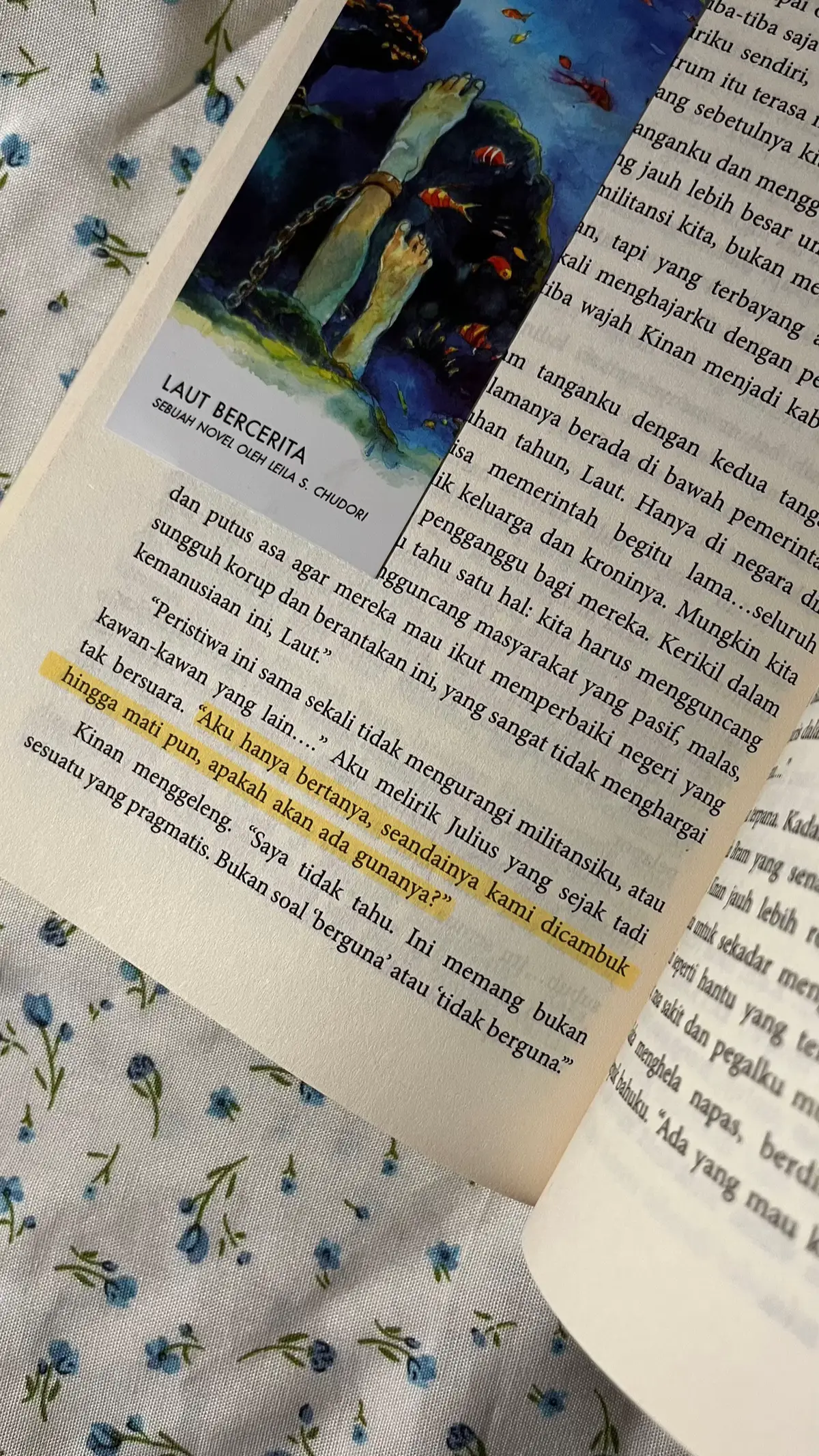 kutipan di dalam buku laut bercerita itu kembali muncul di permukaan. #book #BookTok #novel #lautbercerita #indonesia🇮🇩 