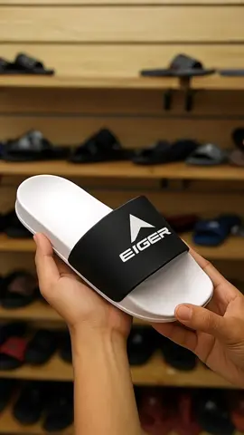 ✨ Nyaman dipakai sehari-hari, simpel tapi tetap stylish! Sandal EIGER ini cocok buat santai di rumah maupun jalan keluar 🚶‍♂️🔥 Jangan tunggu lama, klik keranjang kuning sekarang! 🛒✨ #SandalEiger #SandalSantai #OOTDPria #SandalKeren #TikTokAffiliate 