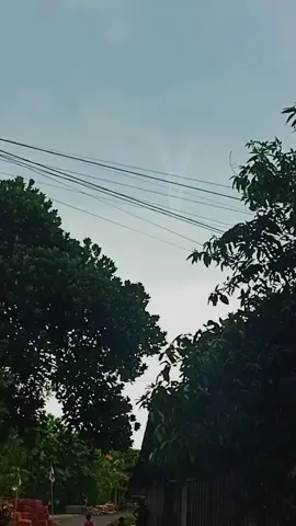 Punya banyak nama #putingbeliung #clerettaun #angintopan #lesus #angin 