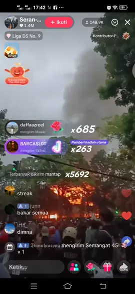 bandung sudah jadi lautan 🔥🔥🔥🔥  #bandung #fypviraltiktok🖤シ゚☆♡ #vidio #ibupertiwi 