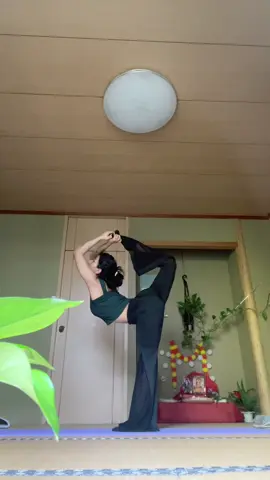 #timledekopiratijhalkiyo #yogalover🧘‍♀️❣️ #dancerposeyoga #natrajasana #nepaliyogagirlinjapan🇳🇵🧘‍♀️🇯🇵 
