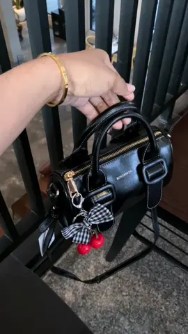 Gebrakan lagi nih terbaru dari @Bostanten jangan sampai tidak punya 😍✨✨ #tasterbaru #taskekinian #tascantik #fyppppppppppppppppppppppp 