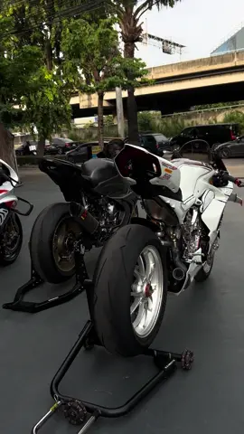 M1000RR #bangkokstar #bigbike #กรุงเทพ #bangkok #m1000rr 