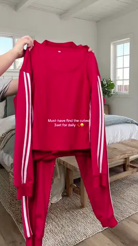 #spotlightfinds#haul #fyp #falloutfits #tiktokshop #foryou#TikTokShopNewYearNewAura #TikTokShopLastChance #yoga#sports#springglowup#tiktokshipspringglowup#tiktokshopbackschool #dealsforyoudays #dealsforyou #toptierjuly #tiktokshopbacktoschool #backtoschool #backtoschoolshopping #tiktokshopbacktoschoolsale #pumpkins  #SuperBrandDay #ttsdelightnow #Summer #outfitideas #ttslevelup #affordablefashion #trendingnow #newarrivals#falldealsforyou#tiktokshoplabordaysale#autumn#leggingsoutfit
