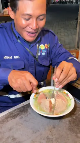 MUKBANG BAKSO BERANAK DAN MERCON BERSAMA TEMAN Kedai mie ayam mbulet bakso aldy  Jl.makam dalem depan ponpes al-amin sebelum gapura desa peganden manyar Gresik  #kulinergresik #aldymbulet #fyp #kulinertiktok #baksoaldy 