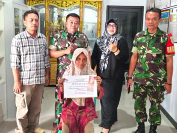 Sampurasun wargi pabuaran, pada hari Kamis, 28 Agustus 2025 Pemerintah Kecamatan Pabuaran bersama Danramil dan Pendamping Desa Pabuaran melakukan monitoring penyerahan BLT yang bersumber dari Dana Desa di Desa Karanghegar. Semoga bermanfaat bagi warga yang menerima dan dapat meringankan beban ekonomi keluarga. #pabuarantandang  #subangngabret  #jawabaratistimewa 