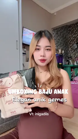 Unboxing baju anak perepmpuan usian 1thn keatas. Elegan gemes wajib punya #bajuanak #bajuanakperempuan #bajuanaklucu #onesetbajuanak 