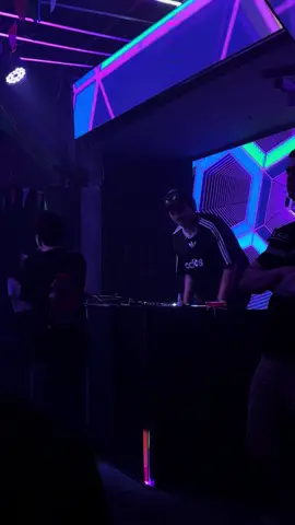 ถูกใจแฮงง #ท่าช้างบาง #ถนนข้าวสาร #roblox 