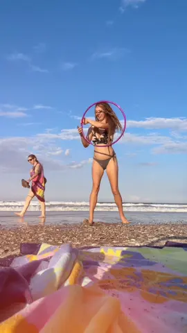 🐠#beachflow #flowarts #hulahoop #minihoop 