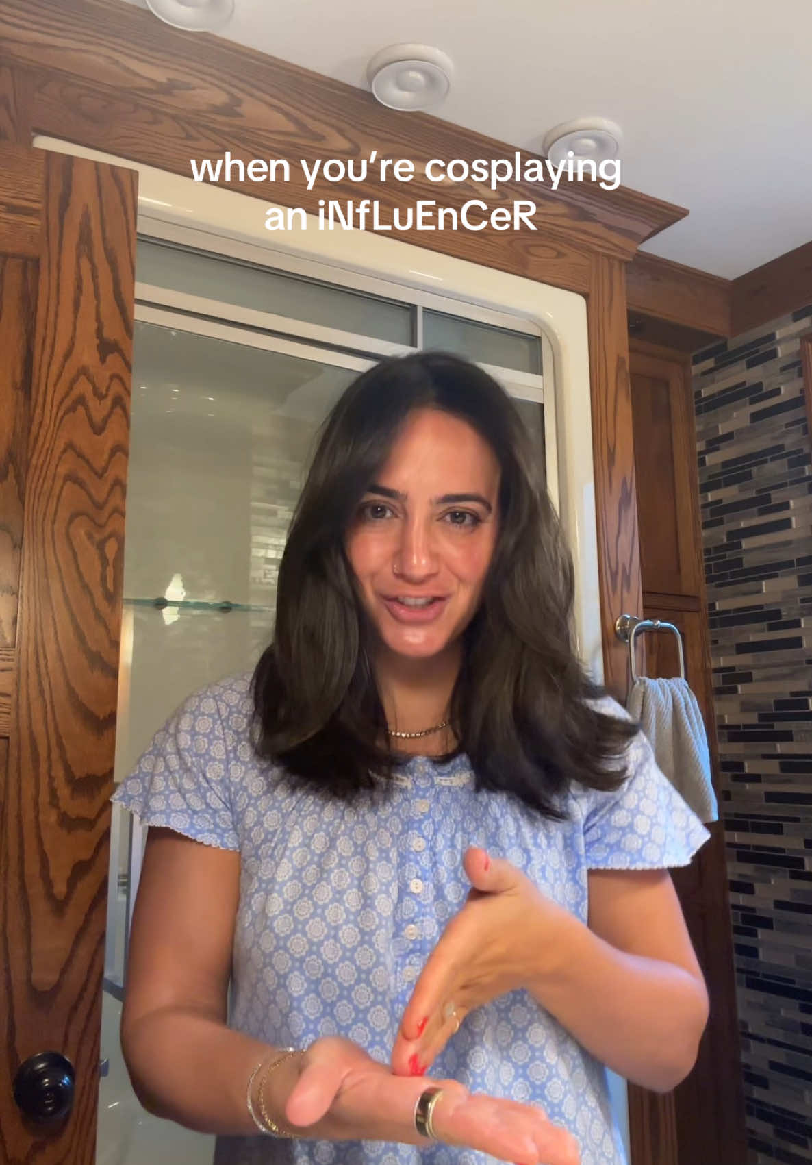 and that’s showbiz baby!!!!!! 