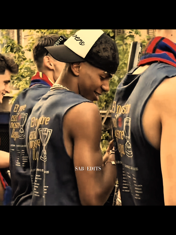 famosinhas 🤪💕 #lamineyamal #lamineyamal💎 #nickinicole #yamal #foryou 