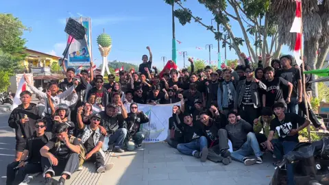 Aliansi Mahasiswa dan Masyarakat Kayong Utara Menggelar Aksi di Gedung di DPRD Kayong Utara, pada Jum'at (29/08). . . . #demo #mahasiswa #dprd #kayongutara #kalimantanbarat 