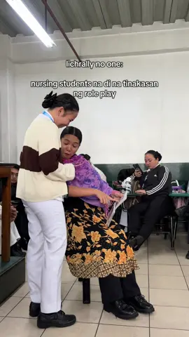 nhay kala ko sa hayskul lang role play. atake sa acting acting’an ang mga lolo’t lola tho?!? #fyp #fypage #nursingstudent 