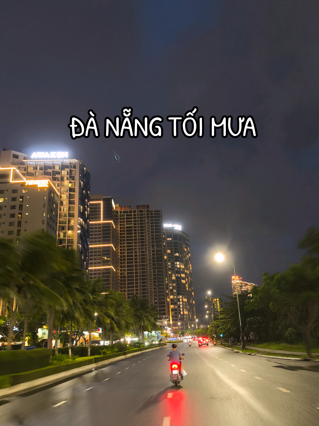 Tối mưa bình yên cùng bản nhạc cũ. 8x,9x có ai còn nhớ? #danang #thanhphodangsong 