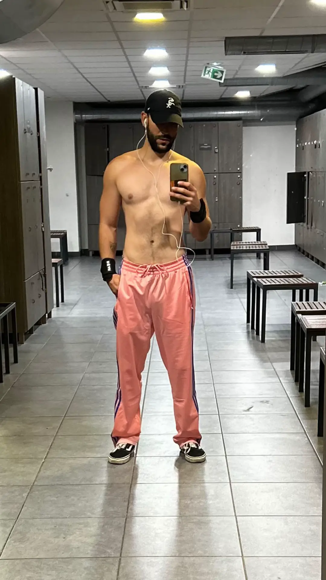 On lâche rien et on prépare les objectifs de 2026.  #fitnesspark #fitnessparkofficiel #gomuscu #bodychallenge 