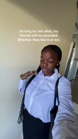 They all love to see me coming🥰🥰 #uni #friends #friendship #memories #fun 