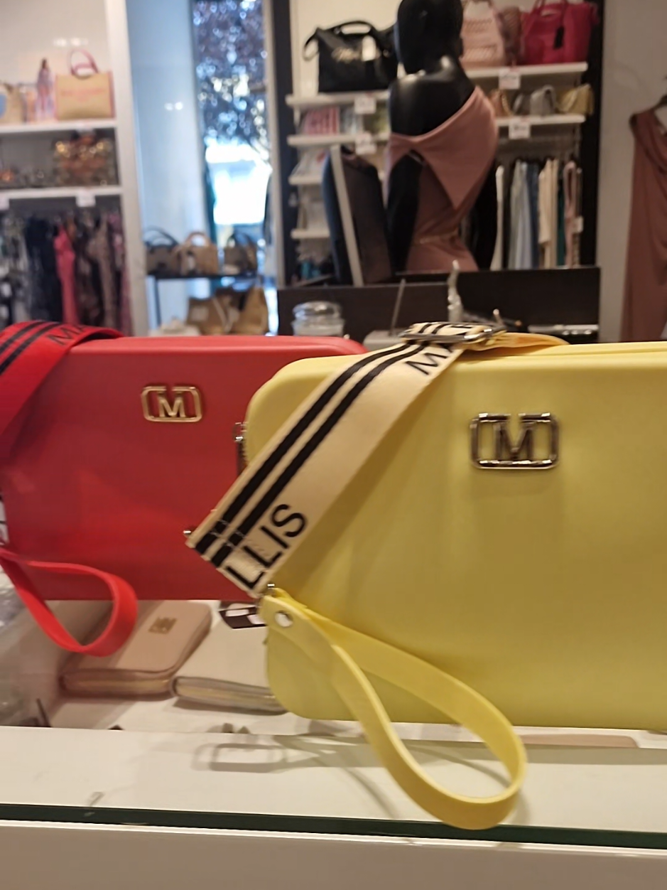 Boutique Anita ( Melito & Napoli) ☆☆Marc Ellis☆☆ Flat Flowe25_ 49€-50%=25.00€💣💣💣💣💣 #boutiqueanita #tendencytiktok #saldi #neiperte #bags @BoutiqueAnitaNapoli @armandocerbone 