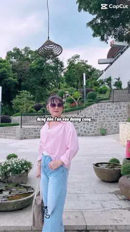 Biết gì đâu 
