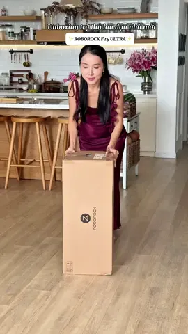 Unbox em máy hút bụi lau sàn có khả năng diệt khuẩn 99,99% nha ✨ #Roborock #RoborockVietnam #RoborockF25Ultra #giangdiaries 