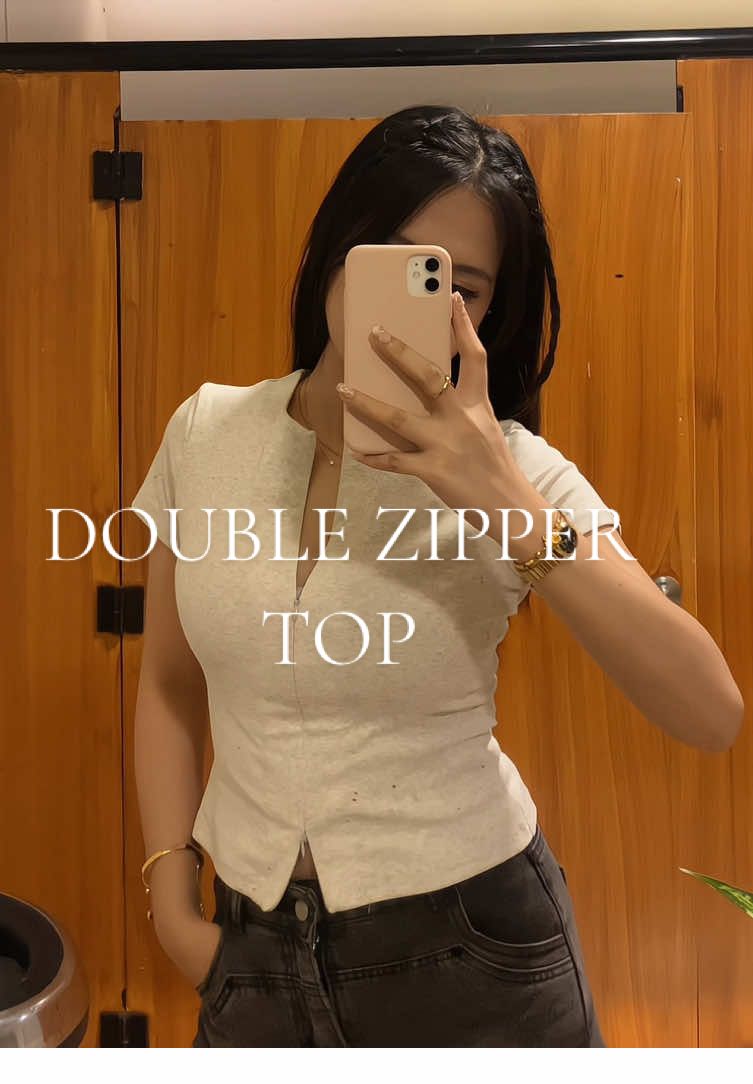 Replying to @୨ৎ girl, u need this top!! 🙌 #koreantop #casualoutfit #zippertop #outfitinspo #topforwomen 