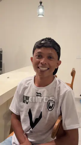 Riskyllä lähtee työpaikka myös koska noi baarit puretaan nii ajattelin blessata veljen❤️🙏🏽 Risky kiitteli vielä paljon jälkikäteen ja sano esim 