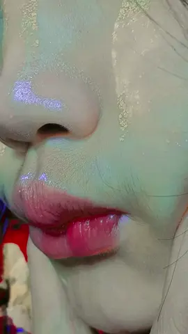 #ဘကြည့်နေတာလဲikeပေးခဲ့ 