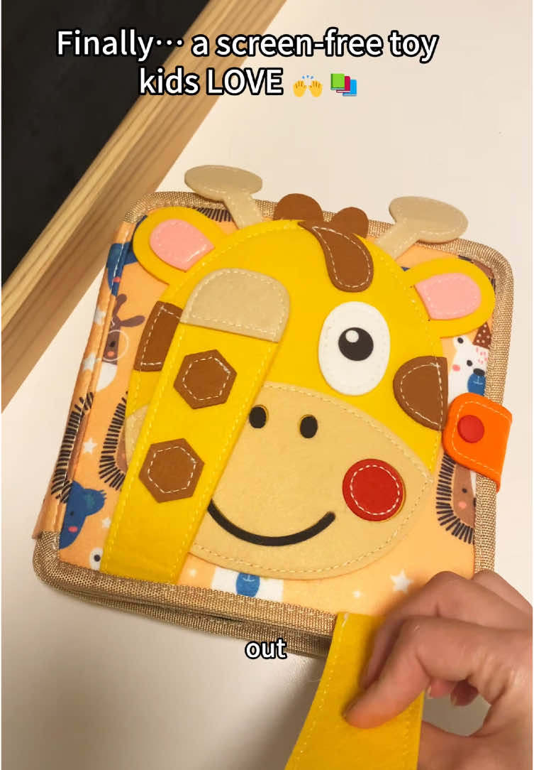 This is a high-quality felt busy book with detachable Velcro felt pieces that helps kids learn colors numbers feelings animals shapes, and it has so many sensory pieces. It will keep them busy for hours.👶📚 #busybook #busybookforkids #sendorytoys #sensorybook #toddlerbusybook #toddlertoys #parents #springsale #montessori #MomHack #ParentingTips #tiktokbacktoschool #tiktokshopsummerturnup #spotlightfinds #usa #usa_tiktok 