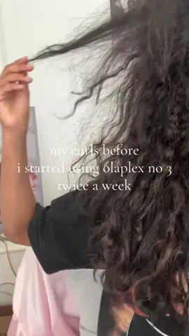 idc how expensive it is, it’s literally magic in a bottle #olaplex #olaplexno3 #heatdamage #curlyhairtips #fyp @Olaplex 