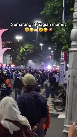 Terpantau ada yang kabur dari tanggung jawab nih😵 #demo #polri #semarang #semarang24jam #fyp 