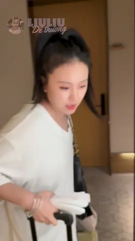 Hôm nay là ngày kỉ niệm ngày cưới của bố mẹ mình #liuliu #liuliudethuong #embetrungquoc