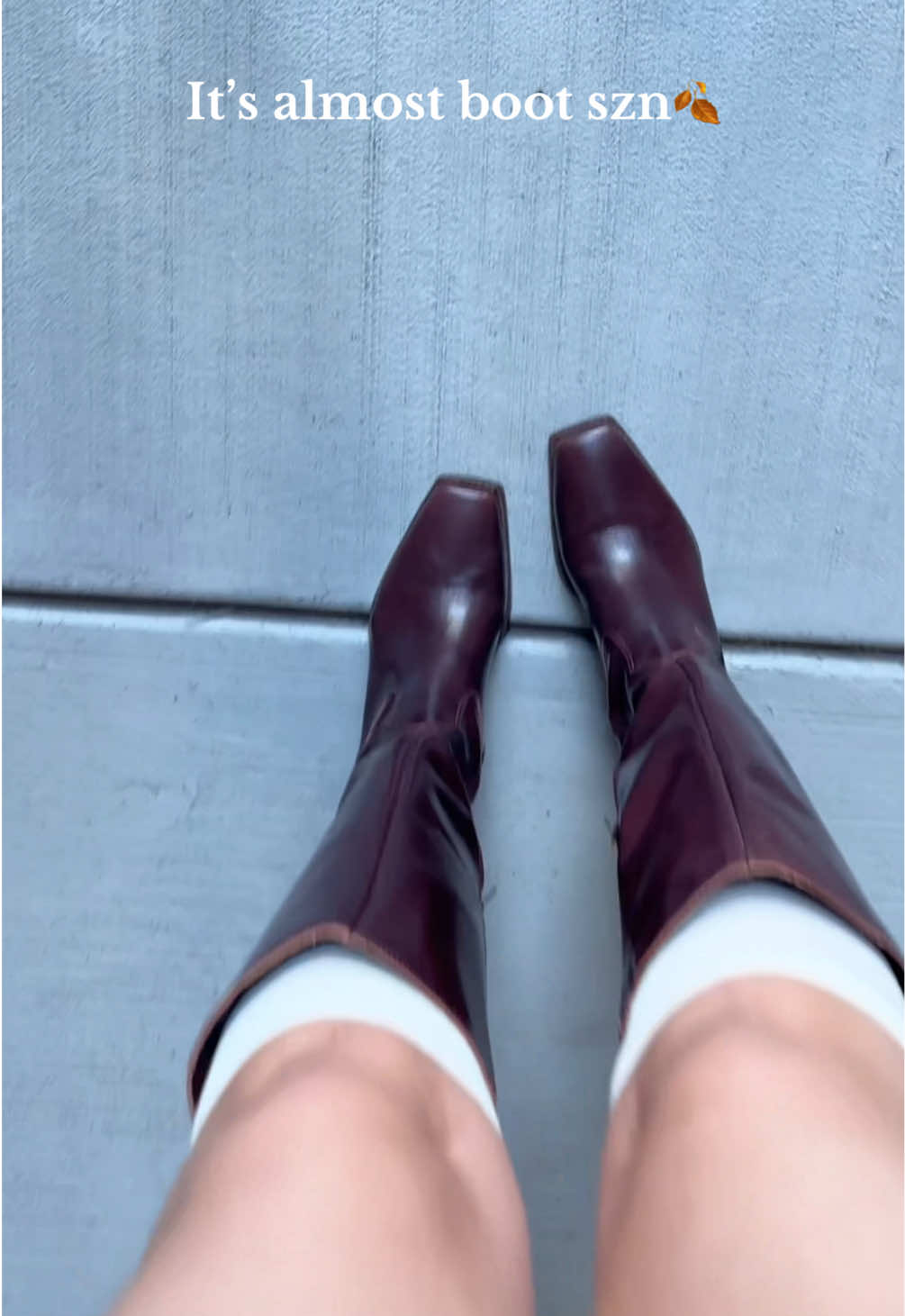 my @Vince Camuto boots make me feel so mf sexyyyy can’t wait to wear them again 🍂🍁🍃🎃🧡🤎 #fallfashion #fallaesthetic #boots #fashion #fyp 