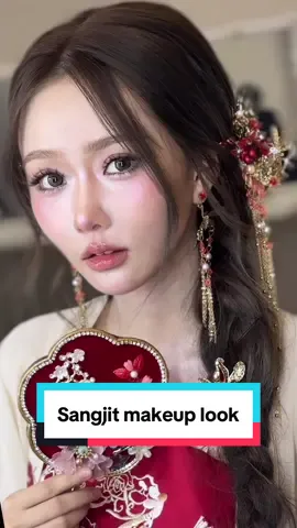 Uapikkk puolllll🪭 #sangjitlook #makeupsangjit #makeupinspo #douyinmakeup #muapalembang 