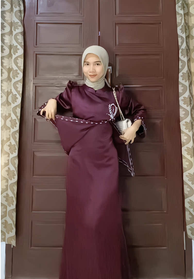 kaya gini loh dress yg aku cari, ga cuman cakep tp dipake jg nyaman pol❤️ #dresskondangan #dresscantik #seragambridesmaid #dresspesta #fyppppppppppppppppppppppp 